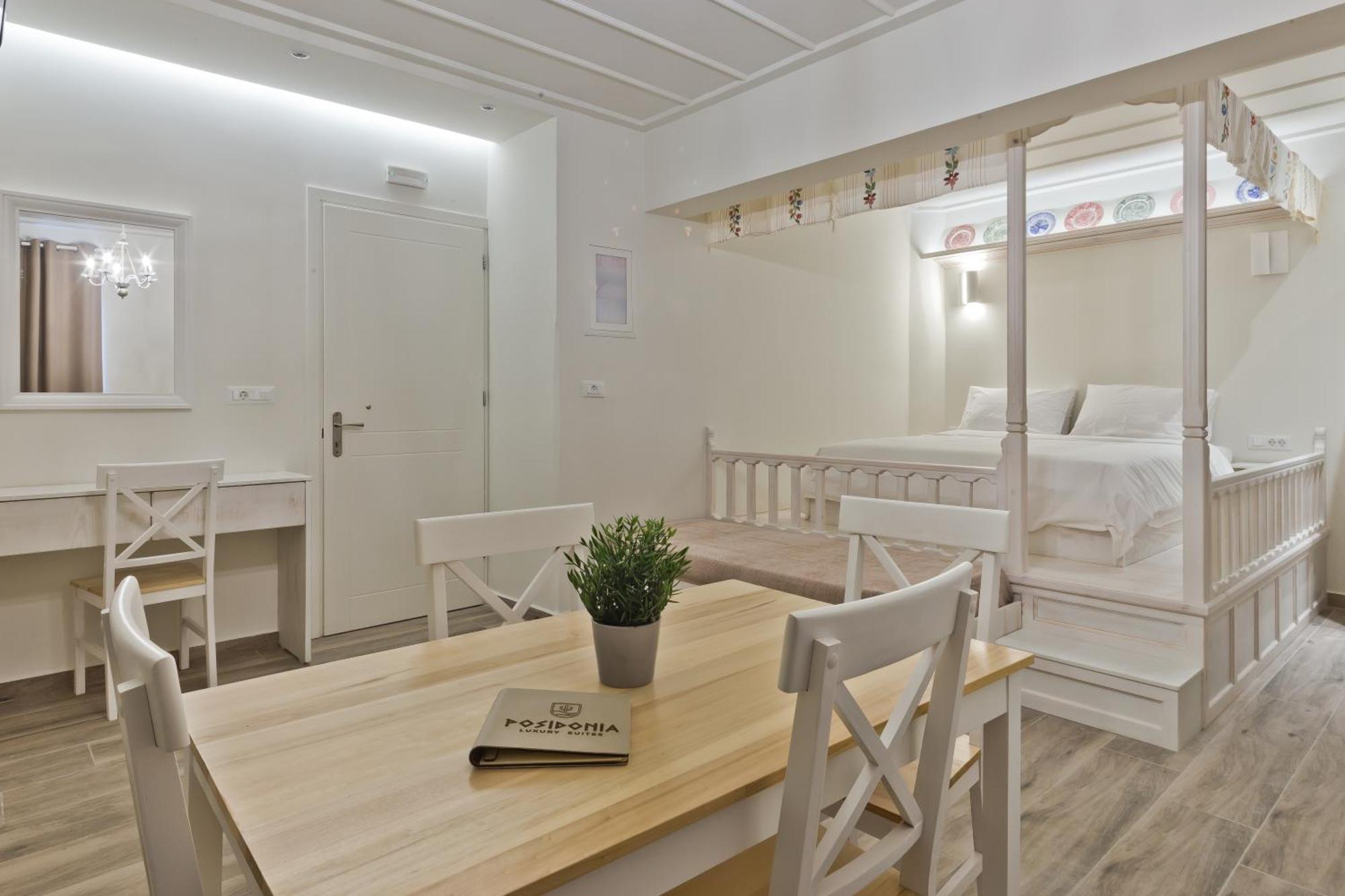 Posidonia Luxury Suites Karpathos Esterno foto